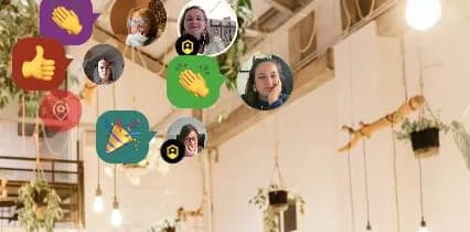 Deelnemers reageren met emoji op elkaars concepten in een virtuele werkruimte